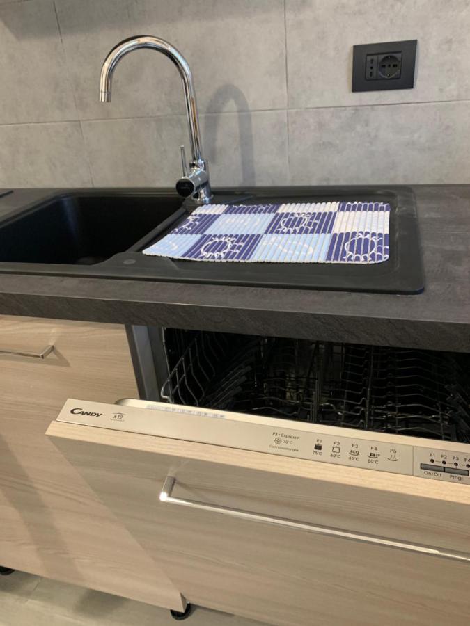 La Conchiglia A Marina Apartment Marina Di Carrara Bagian luar foto